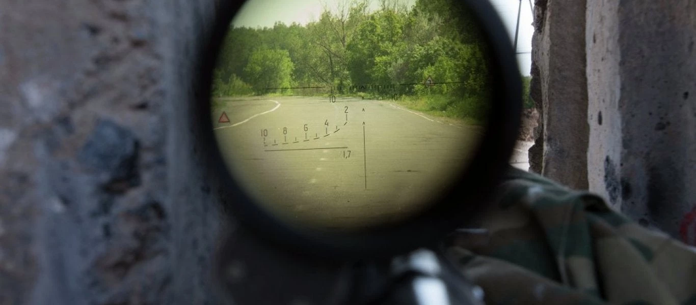 Έσπασε το ρεκόρ: Βολή Ρώσου ελεύθερου σκοπευτή στα 4.210 μέτρα! (βίντεο)